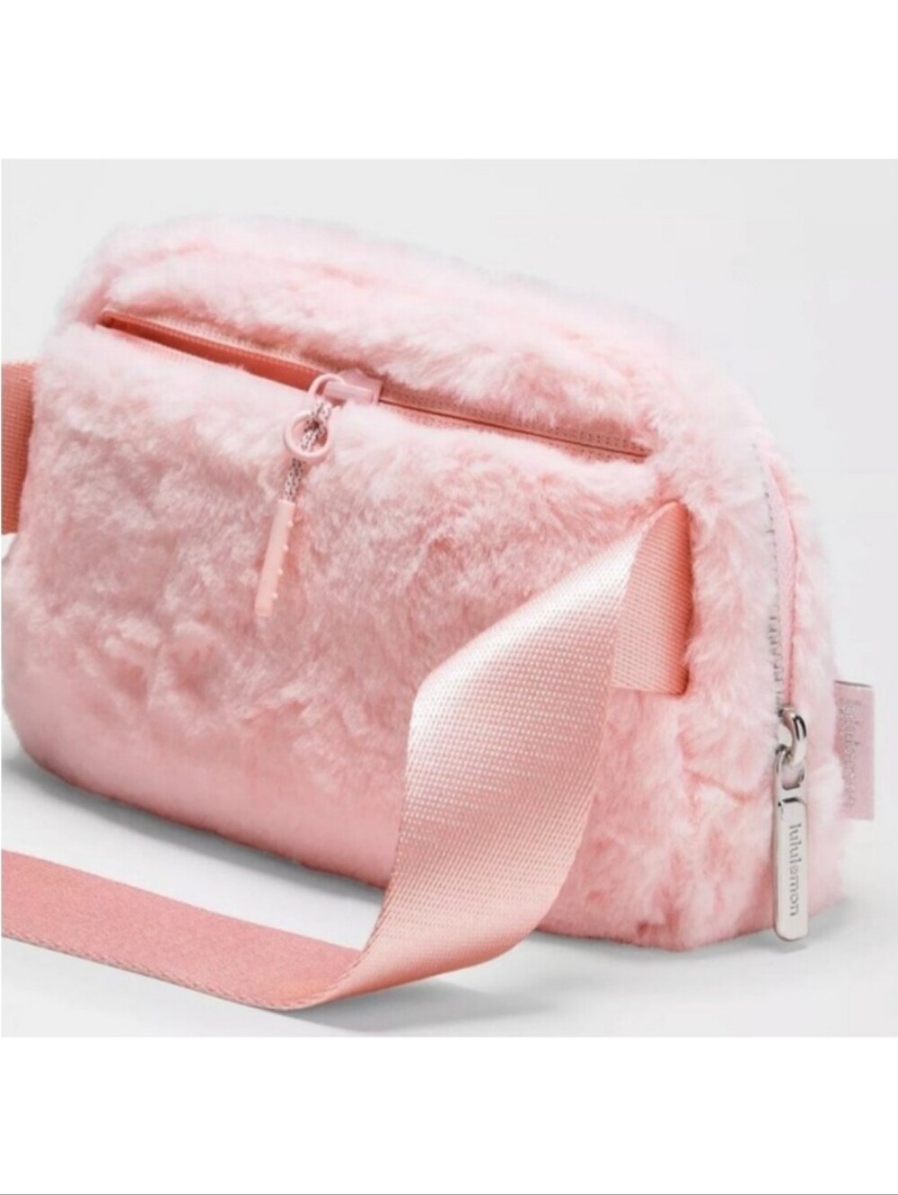 NWOT Lululemon Everywhere Plush Fleece Strawberry Milkshake Beltbag - Picture 3 of 11